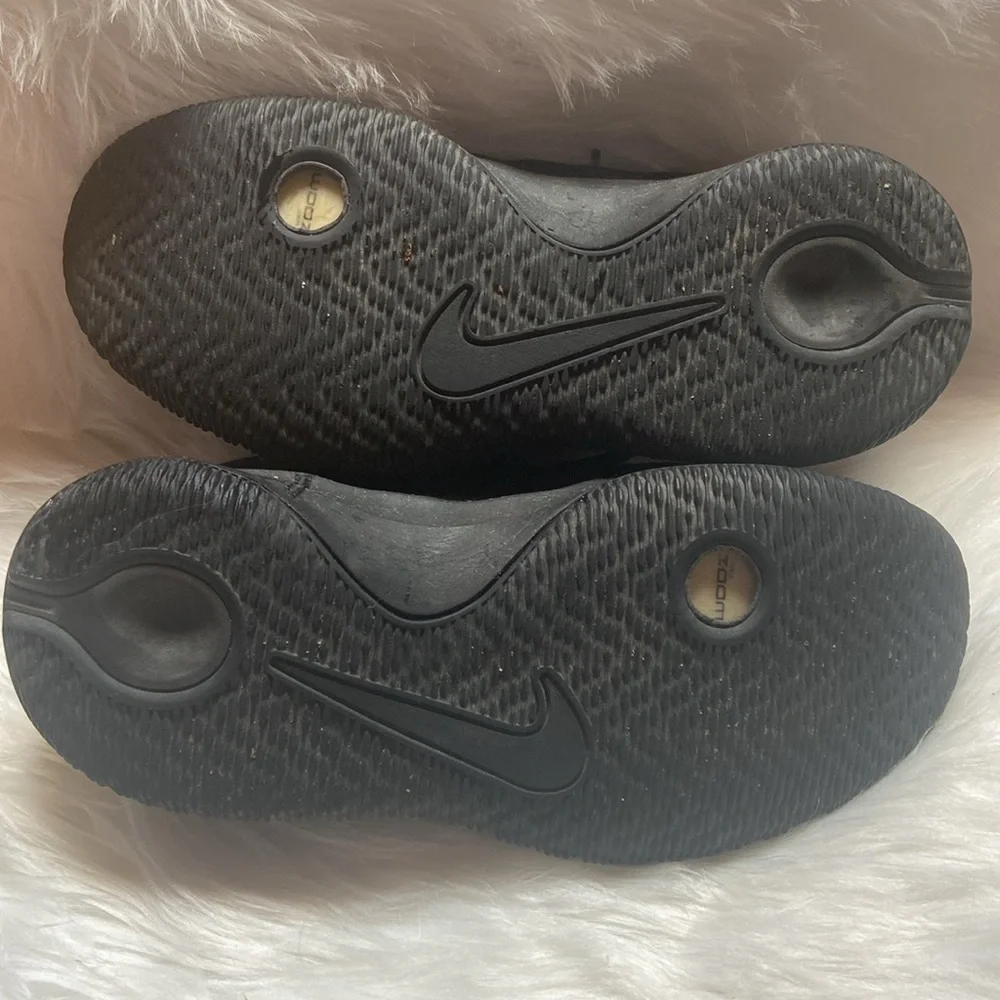 Nike Zoom‎